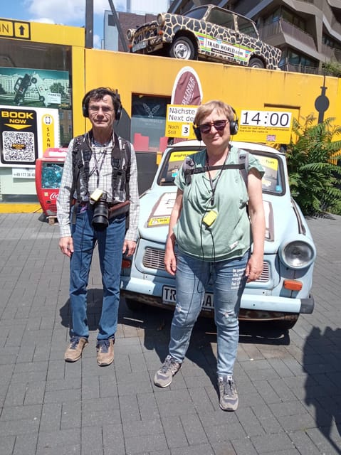 Berlin Sightseeing Musical-Historical Walking Tour - Brandenburg Gate and the Reichstag: where the timeline tightens