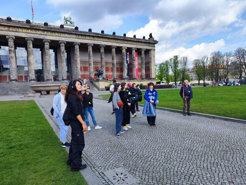 Berlin Sightseeing Musical-Historical Walking Tour - Starting at the Alte Nationalgalerie: get your bearings fast