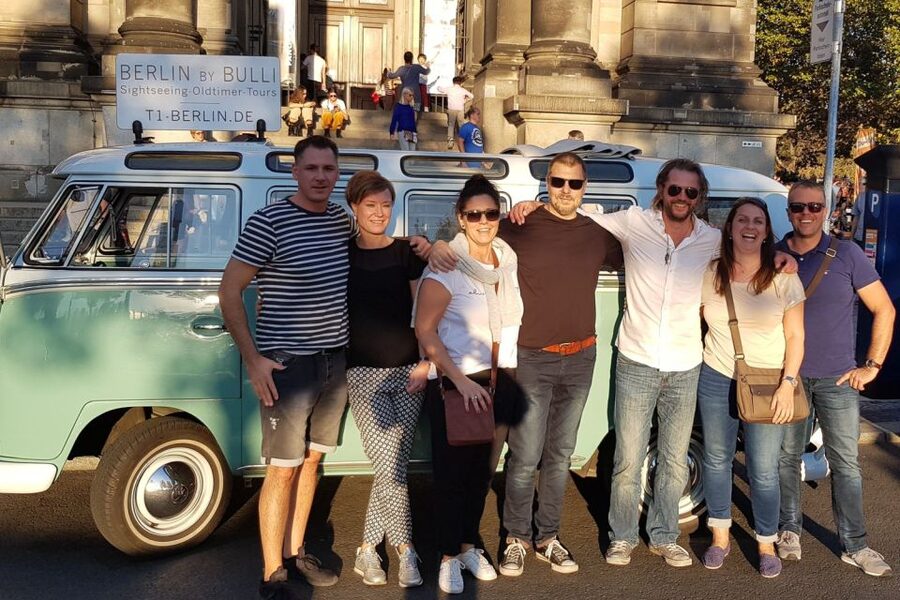 Berlin: Sightseeing Tour in Classic Volkswagen T1 Samba Bus - Two hours, nearly 50 sights: how to get value fast