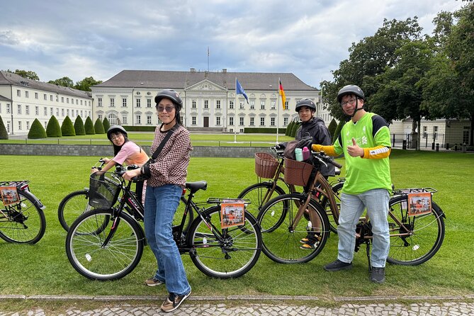 Berlin : The best bike tour with a Berlin guide and insider tips - Hitler’s final refuge: the Fuhrerbunker site