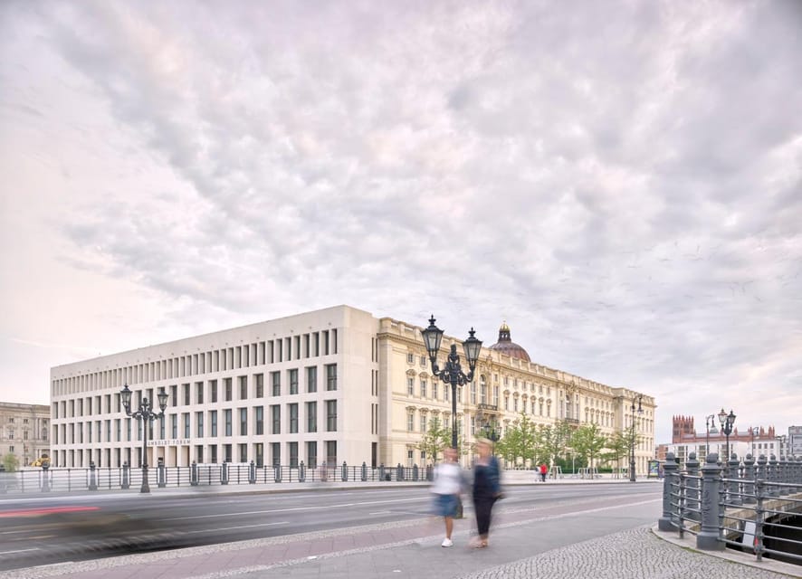 Berlin: "The Humboldt Forum for Newbies" Guided Tour - English vs. German: picking the right tour for your day