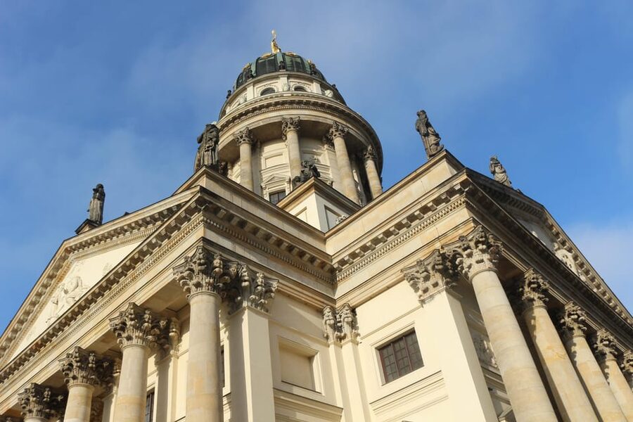 Berlin: the treasures of berlin - walking tour - Berlin Cathedral: a big structure that benefits from guidance