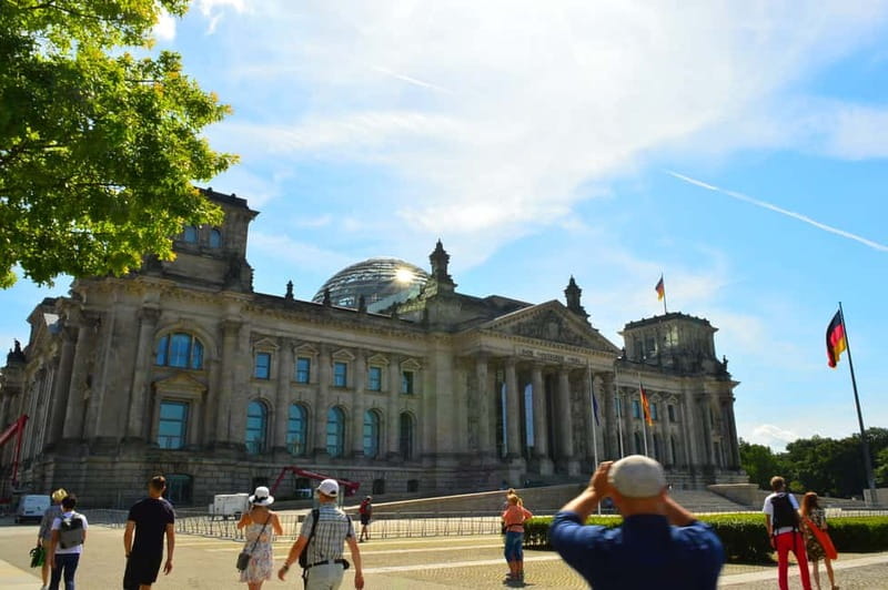 Berlin: Third Reich, Hitler, and WWII Walking Tour - Brandenburg Gate Mention and the Soviet Push Toward Collapse