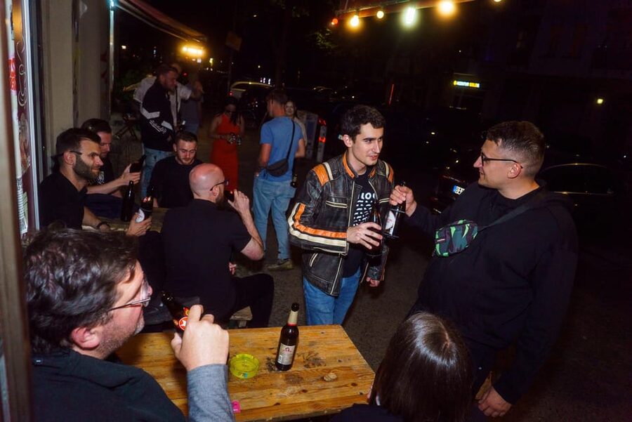 Berlin: Underground Party Tour - Public transport in Berlin, without the stress (but with one extra step)