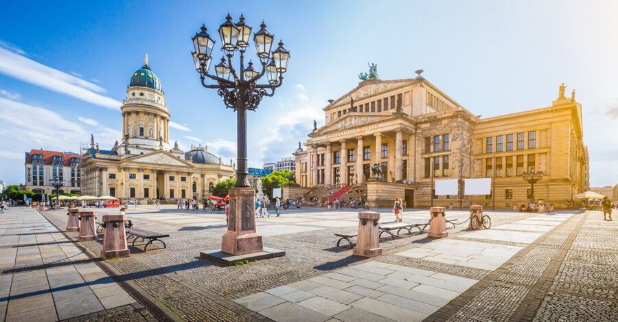 Berlin: Walking Tour of the Top 10 Sightseeing Attractions - How the pacing works in 2 hours