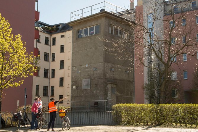 Berlin Wall and Cold War Bike Tour in Small Groups - Why this Berlin Wall bike tour feels like the right size