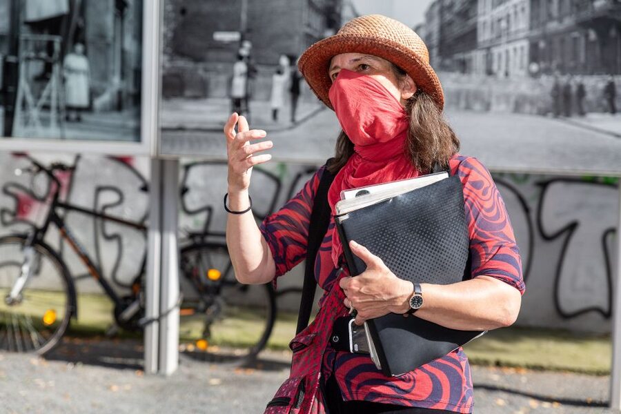 Berlin Wall: Small Group Guided Tour - Small-group format, $24 price, and what’s actually included