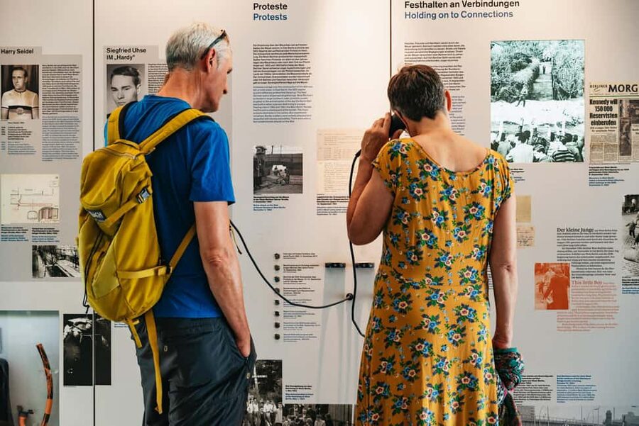 Berlin: Wall Tour – Fates, Love Stories, and Heroes - Erhai Lake and the Chapel of Reconciliation: Thinking Without Talking