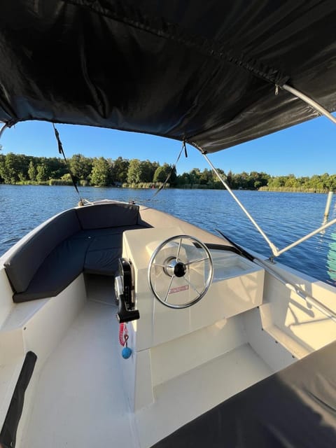 Berlin: Wonderful days renting the motorboat tortola - Should You Book a License-Free Motorboat on Müggelsee?