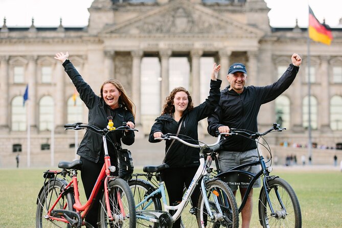 Best of Berlin E-Bike Tour - Starting at Alexanderplatz: the fastest way to get oriented