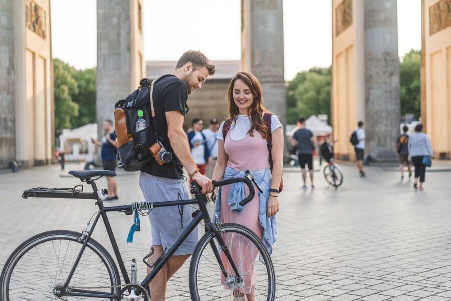 Bike Tour of Berlin Top Attractions with Private Guide - Bike Comfort, Helmets, and What You Actually Get