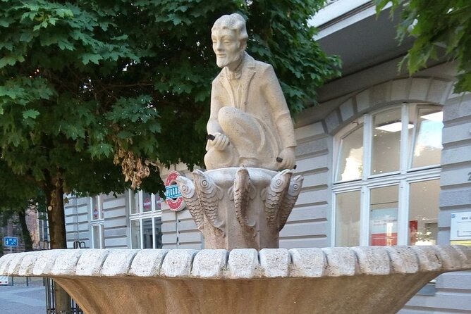Brandenburg Scavenger Hunt and Sights Self-Guided Tour - Key Things to Know Before You Start