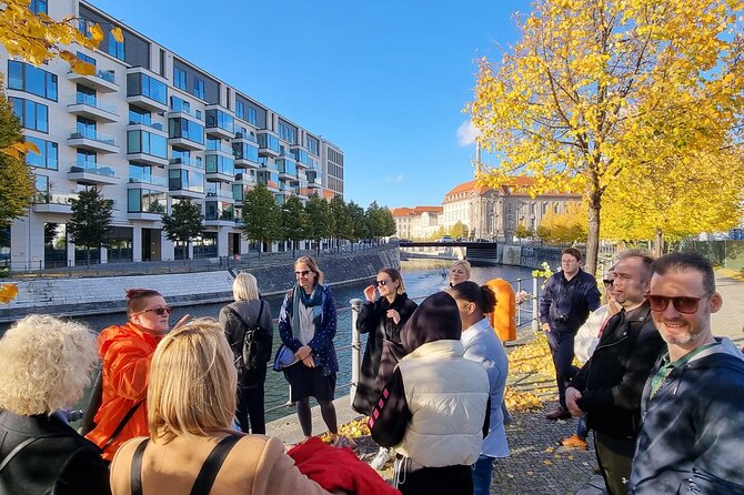 Charité Hospital Walking Tour: Exploring Berlin’s Medical History - Charité Campus Mitte: red-brick beauty with ethical gravity