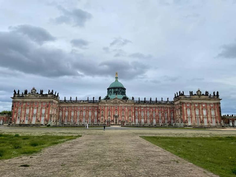 Charlottenburg Palace with an excursion to Potsdam - A one-day royal circuit that actually fits together