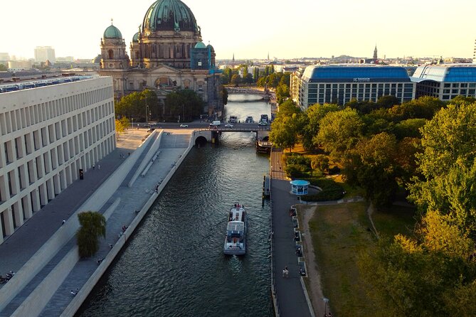 Christmas magic on the Spree - The Spree at 3:30 pm: why this timing feels right