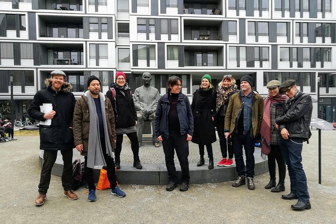 David Bowie in Berlin Walking Tour - Walking and transit: how to keep the day smooth