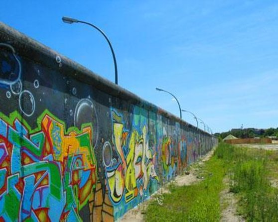Day trip through multicultural city landscapes & photo highlights - Key things to notice before you go