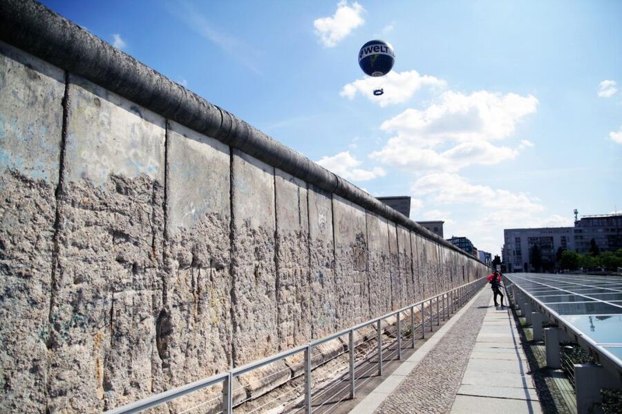 Discover Berlin Express Tour: 2hr Highlights - Key highlights worth your attention