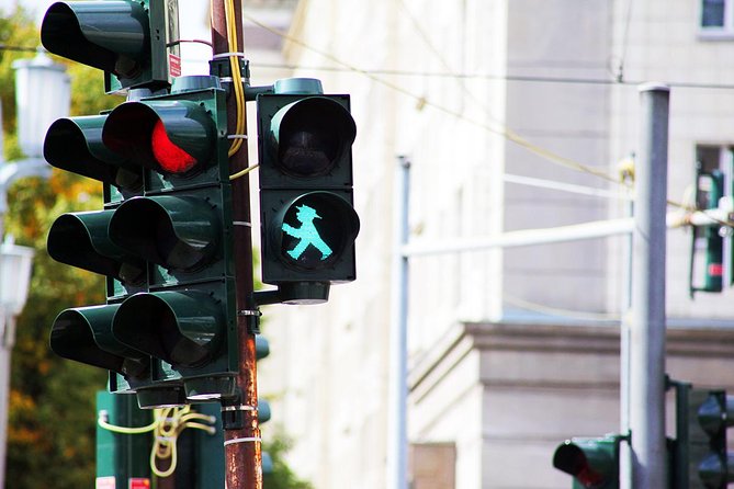 Discover Berlin Half-Day Walking Tour - Top-to-bottom route flow: how the stops stay manageable