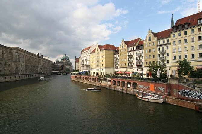 Evening aperitif tour aboard the motor yacht Fitzgerald - Key highlights you’ll actually feel on the Fitzgerald