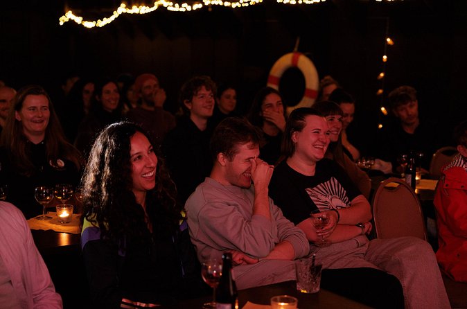 Friday Funnies English Comedy Showcase FREE SHOT - Timing, what to do before 8:00 pm, and how the night flows