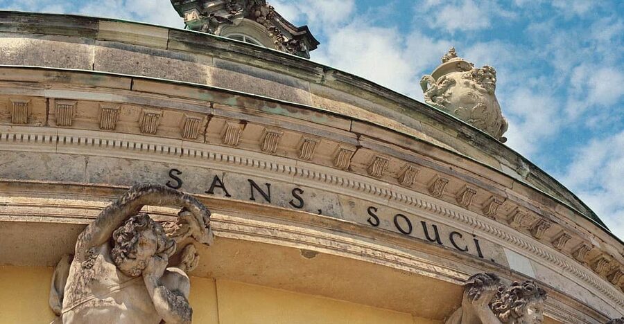 From Berlin: 6 Hour Tour to Potsdam - Dutch Quarter, Baroque Potsdam, and the Older Brandenburg Gate