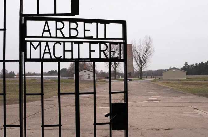 From Berlin to Sachsenhausen Camp: Private Tour by Car or Train - Practical tips for a respectful, low-stress day