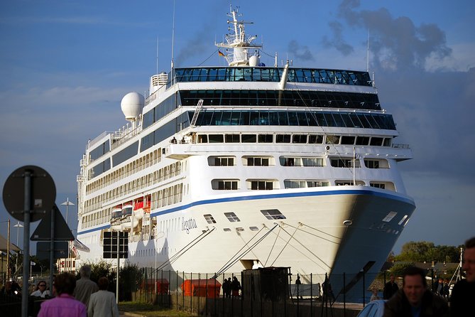 Group Driving Tour 1 to 6 people. Berlin Shore Excursion incl pick-up at Port - Port-to-Berlin Pickup Without the Headache