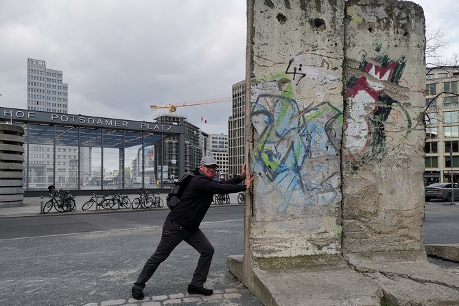 Group Walking Tour (1 - 20 people): 3 Hours the Wall, Third Reich, WW2, Cold War - Holocaust Memorial and Checkpoint Charlie: where the story gets specific