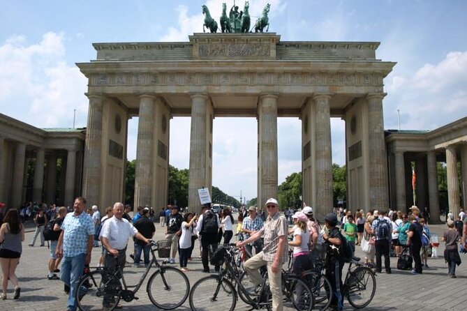 Half-Day Guided Bike Tour of Central Berlin's Highlights - The Holocaust Memorial stop: a quiet pause you shouldn’t rush