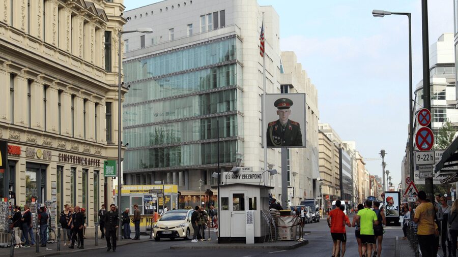 Hitler to Stalin - WWII & Cold War Tour (Small Group) - Berlin Wall: The Iron Curtain You Can Stand Next To