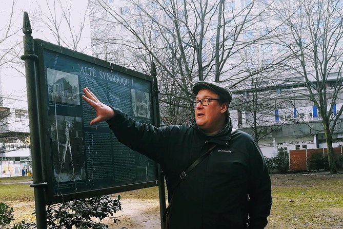 In Search of Jewish Berlin Walking Tour - Stiftung Neue Synagoge Berlin (Centrum Judaicum): a building with a complicated message