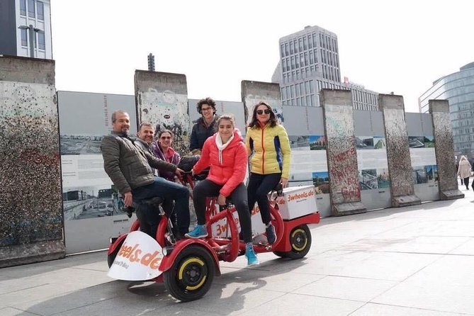 Jetbike Berlin fun bike beer bike - Meeting at Brandenburg Gate (Pariser Platz) and how the ride flows