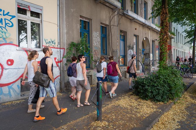 Kreuzberg Tour – Kriminell und kuschelig - Oranienstraße backyards: the uncomfortable details that make the place real