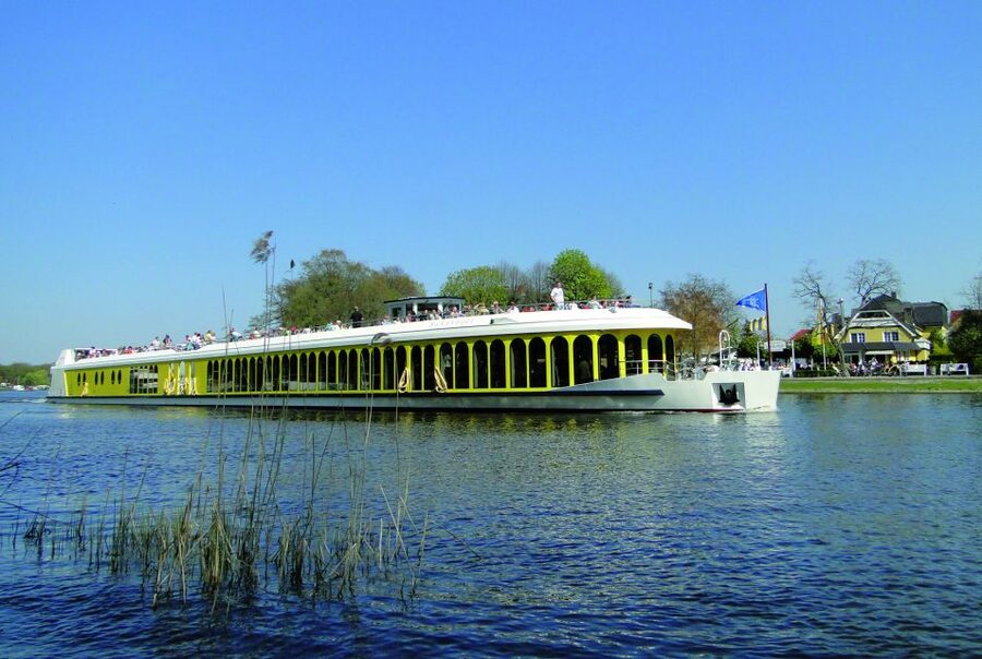 Potsdam by Boat: Island Cruise - Babelsberg Castle and Park: the river as a viewpoint