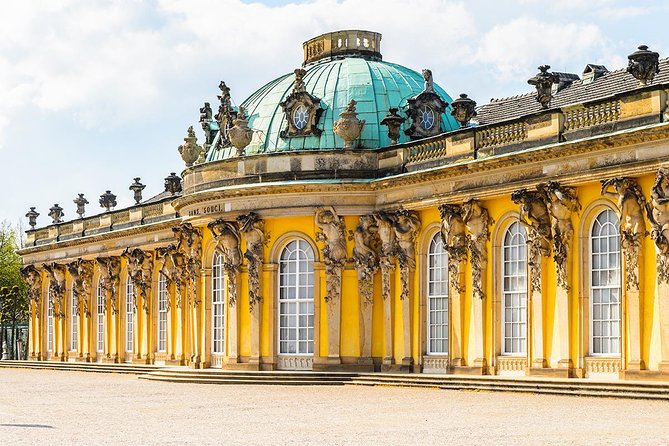 Potsdam, City of Emperors Walking Tour - Stop 3: Bassinplatz and UNESCO-worthy scale