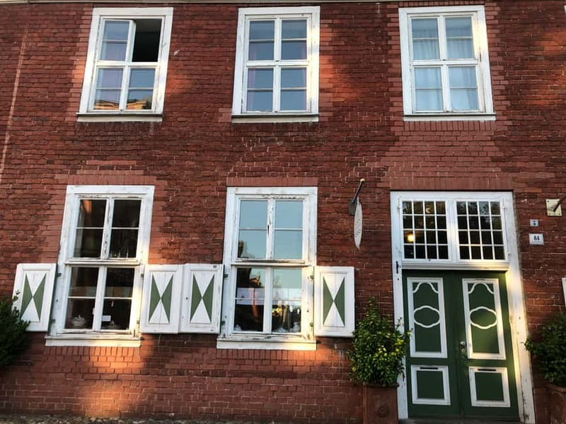 POTSDAM: Old historical town, a walk with a certified guide - Fortunaportal to your first historic “aha”