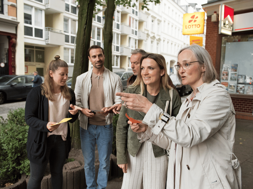 Potsdam: Outdoor Escape Game - Meeting at Platz der Einheit and getting your iPad briefing