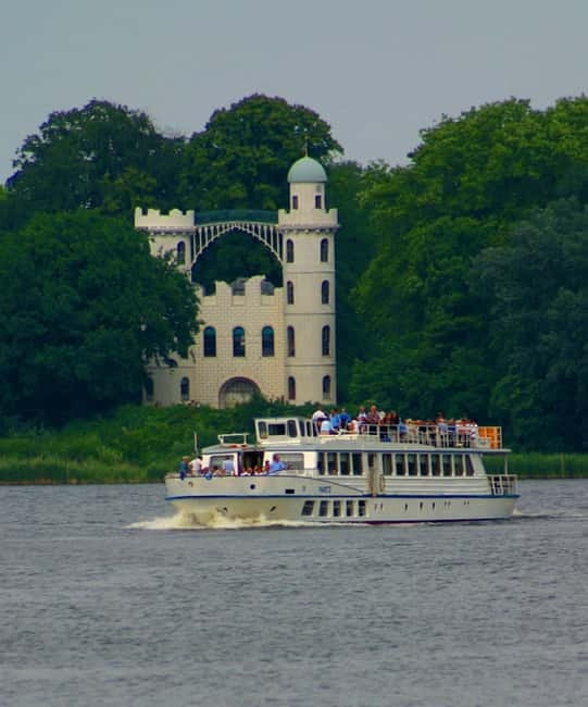 Potsdam: The evening Wannsee tour. Castles, parks, and villas. - Key takeaways before you go