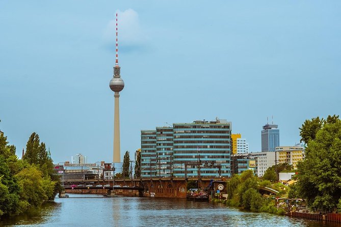 Private 2-Hour Sightseeing Tour in Berlin - Stop-by-Stop: Brandenburg Gate to Berlin Wall Memorial in One Smooth Loop