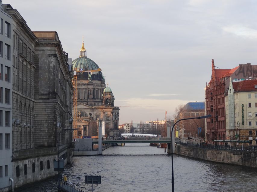 Private Berlin In a Day History Tour With Expert Guide - Brandenburg Gate to the Reichstag: power, architecture, and the meaning of center stage