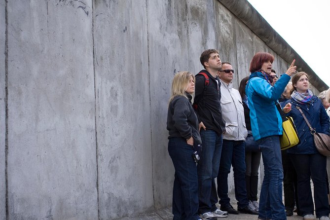 Private Cold War Berlin: Espionage, Berlin Wall, a Divided City - Stop 2: Tränenpalast, the Palace of Tears, and spy crossings