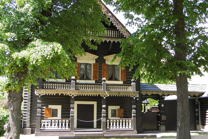 Private Day Tour of Wannsee and Potsdam from Berlin - Alexandrowka’s Russian Settlement and Cecilienhof’s Potsdam Conference