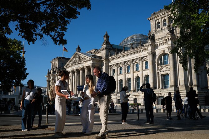 private groups tour Reichstag with dome - Getting oriented fast: Pariser Platz 4 as your starting line