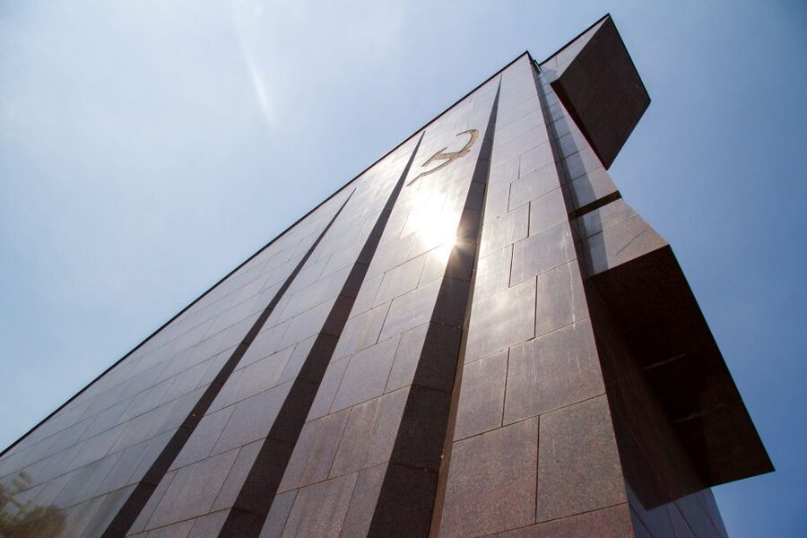 Private Highlights of Berlin Bike Tour - Nazi Architecture Left in the City: Seeing What Remains (Without Glamor)