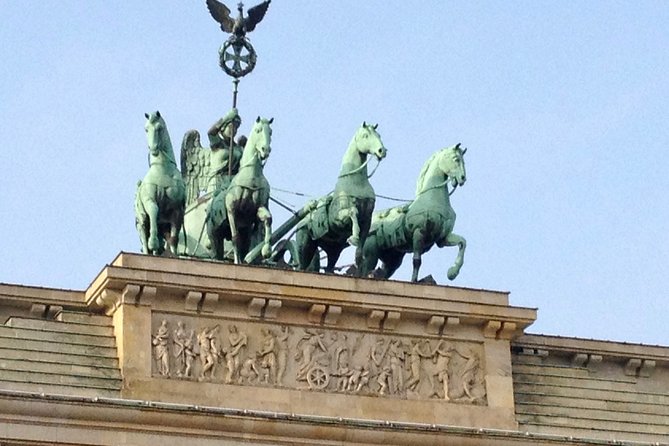 Private Taxi Tour of Berlin East and West and Neighbourhood approx. 4-6h - Where the tour starts: Reichstag to Pariser Platz and the Brandenburg Gate