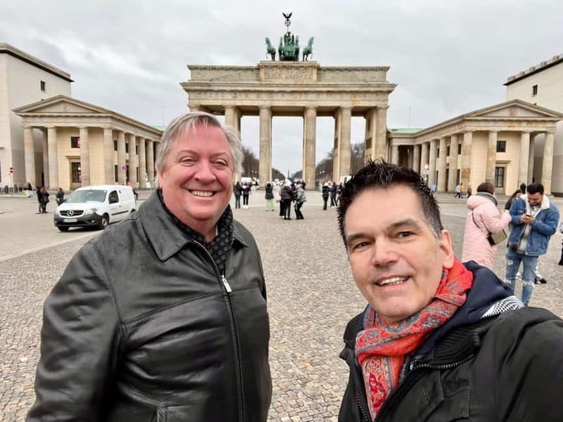 Private Taxi Tour through Berlin East and West and Kiez 4-6h - Museum Island and the “rocket science” of views: Humboldt Forum rooftop
