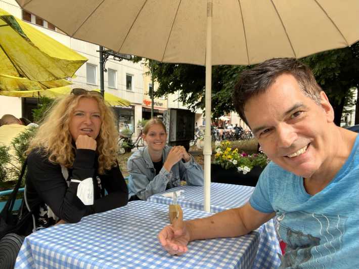 Private Taxi Tour through Berlin Extended & Relaxed ca 6-8h - A taxi ride that keeps your day from feeling rushed