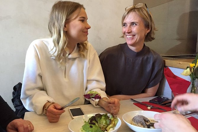 Private Tour: Daytime Food Tour Trends & Classics - Beyond the first stop: how the tastings turn into a real meal