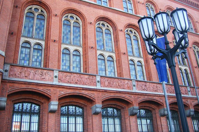 Private tour of Berlin - Sony Center and Potsdamer Platz area contrast: a modern pulse next to history